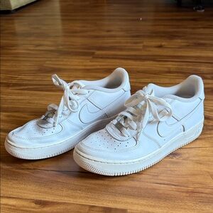 Nike Classic White Air Force 1 Shoes